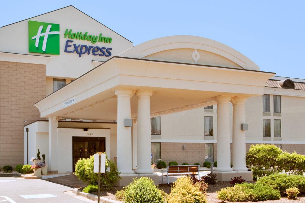 Holiday Inn Express Danville By Ihg Экстерьер фото