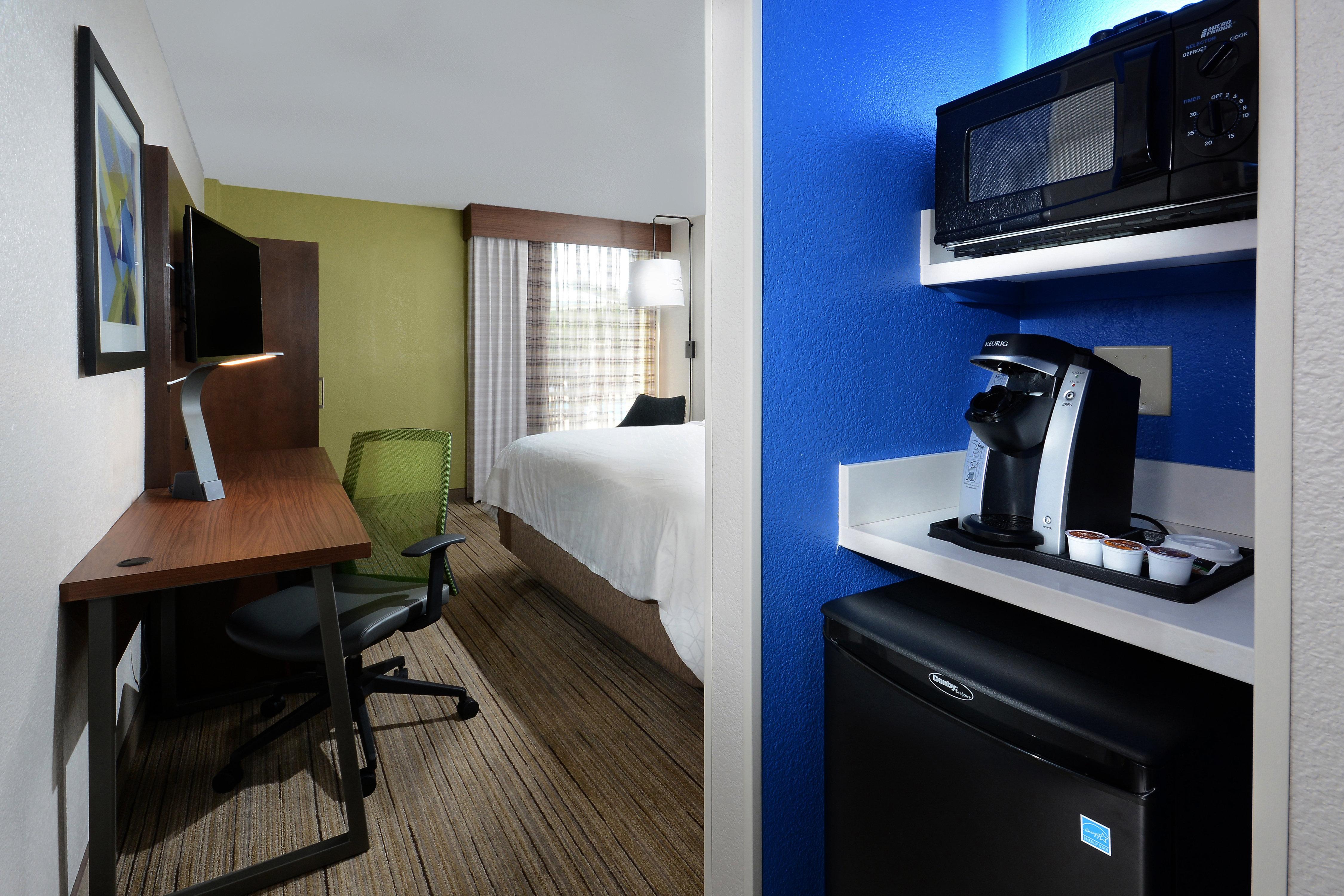 Holiday Inn Express Danville By Ihg Экстерьер фото