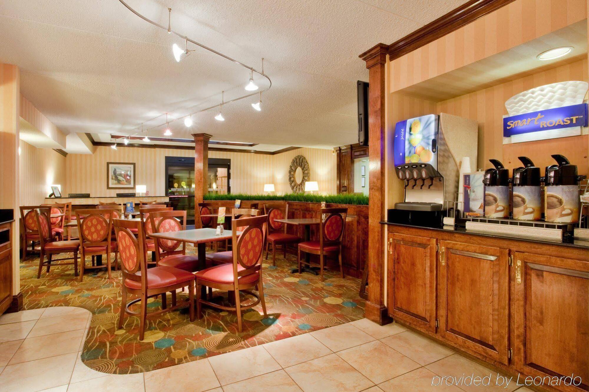 Holiday Inn Express Danville By Ihg Экстерьер фото